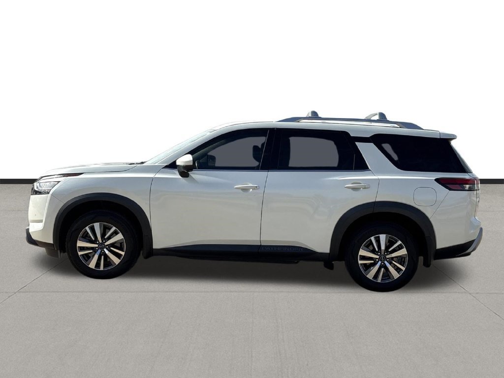 Used 2023 Nissan Pathfinder SL FWD image 2