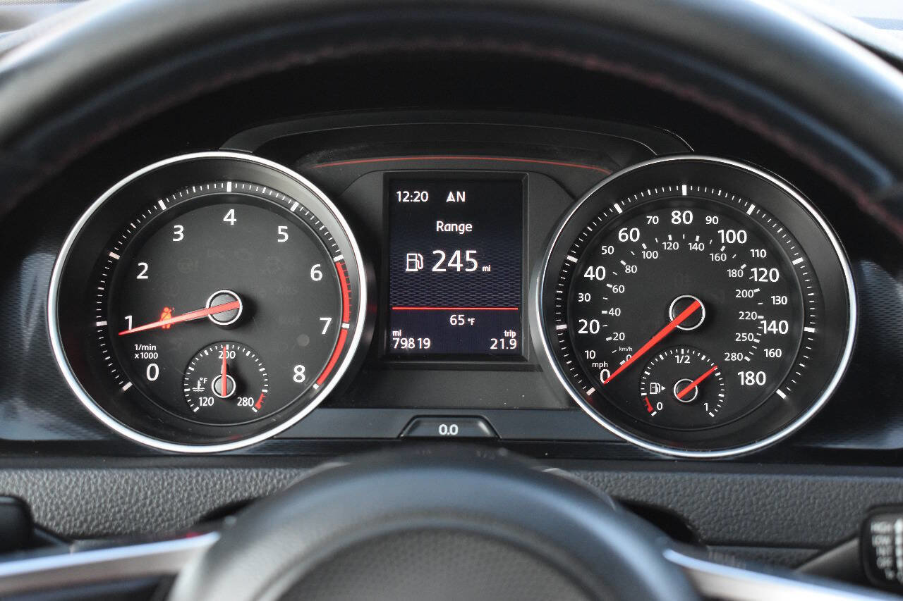 Used 2017 Volkswagen GTI S image 21