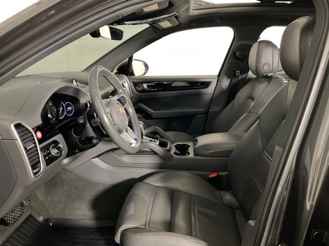 Used 2020 Porsche Cayenne E-Hybrid image 28