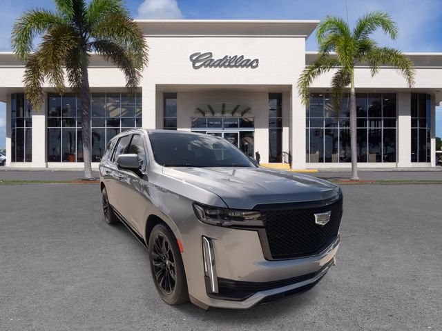 Certified 2023 Cadillac Escalade Sport Platinum w/ LPO, ONYX Package AWD/4WD image 3