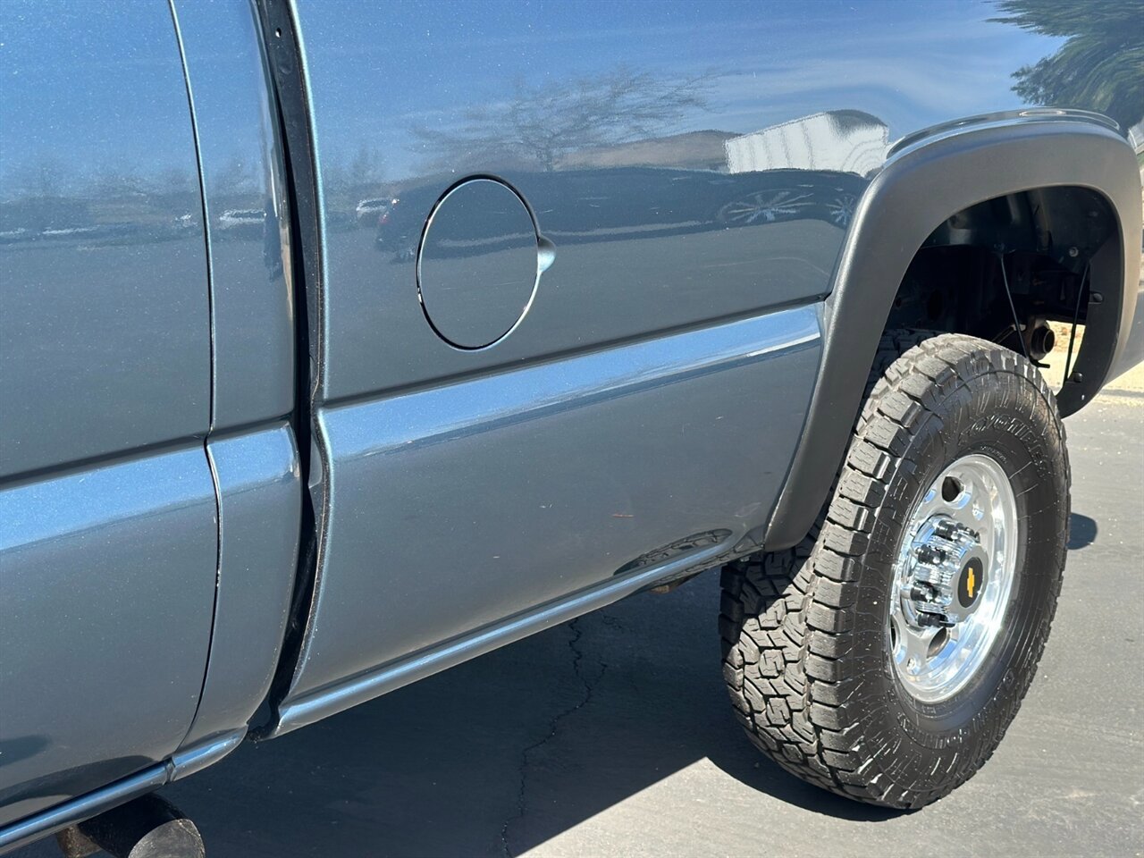 Used 2006 Chevrolet Silverado 3500 LT w/ Skid Plate Package AWD/4WD image 19