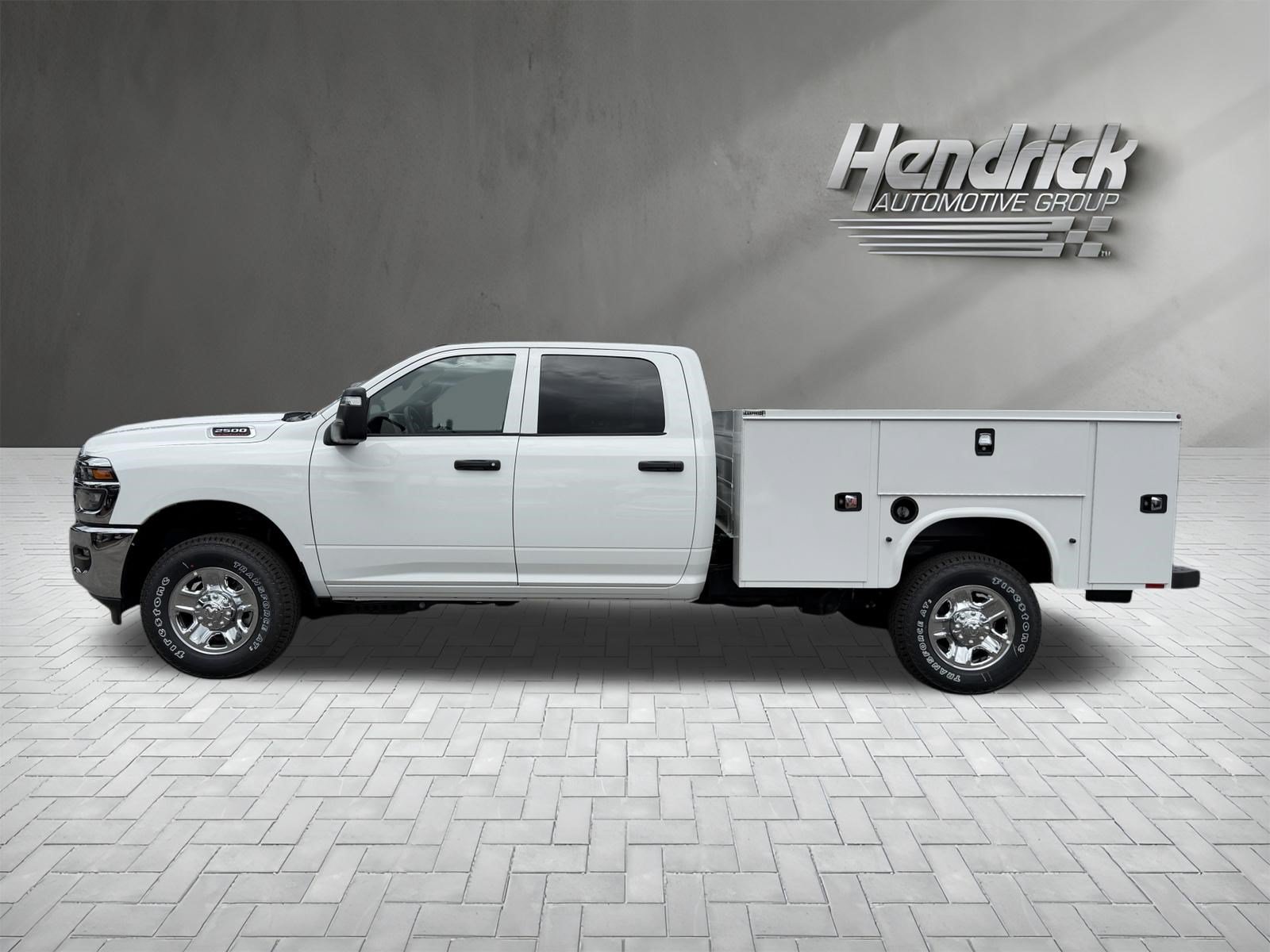 New 2026 RAM 2500 Tradesman w/ Chrome Appearance Group AWD/4WD image 7
