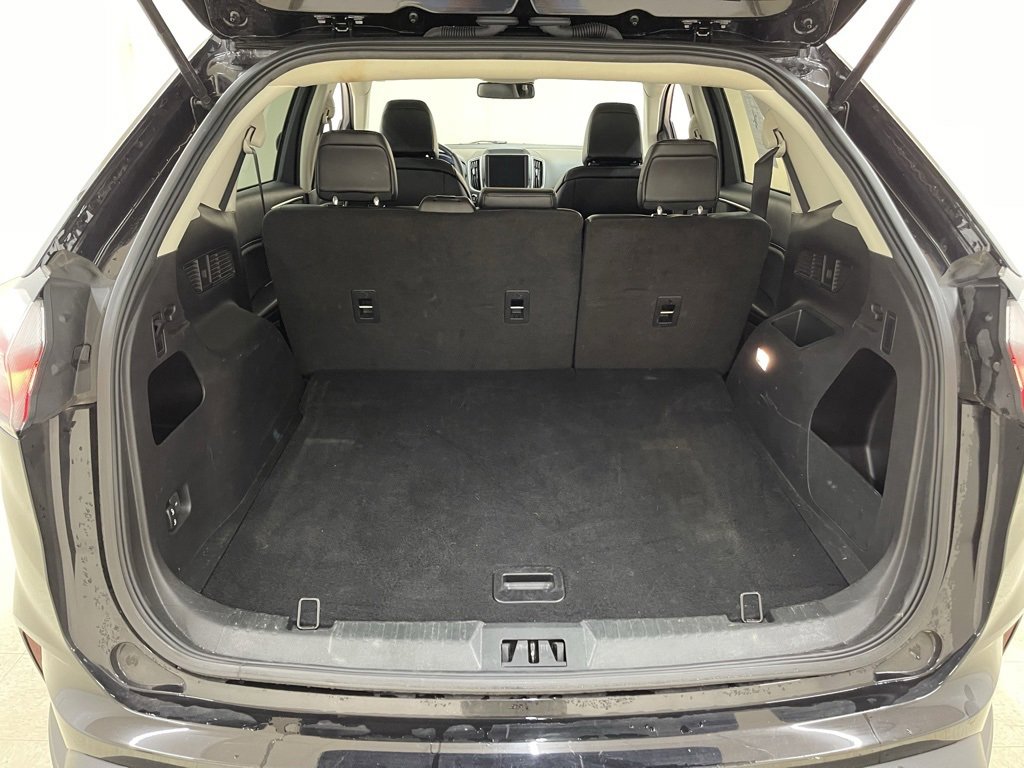 Used 2024 Ford Edge SEL image 5