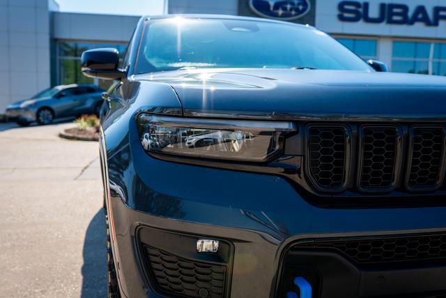 Used 2022 Jeep Grand Cherokee Trailhawk w/ Advanced Protech Group II image 22