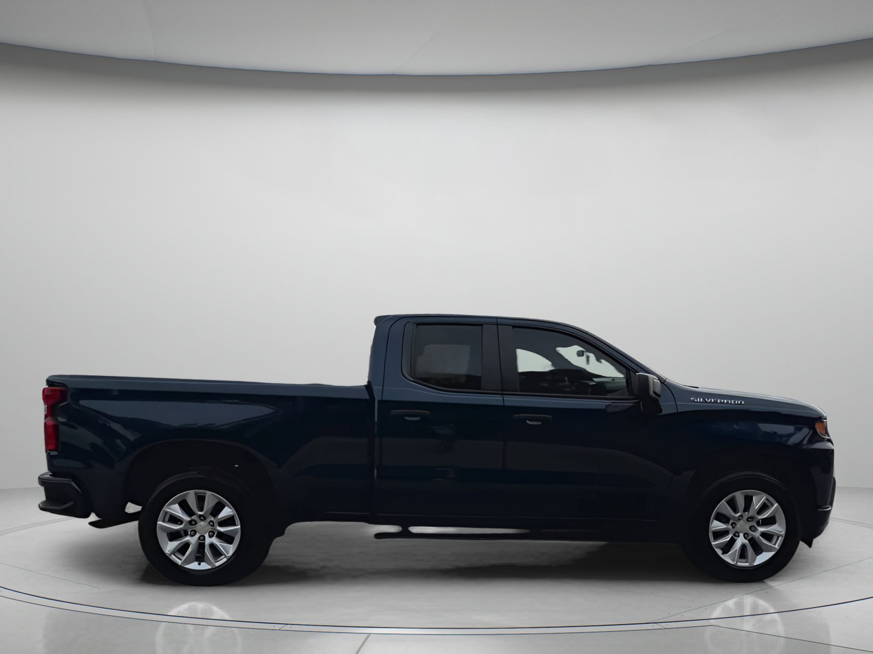 Used 2019 Chevrolet Silverado 1500 Custom w/ Custom Convenience Package image 32