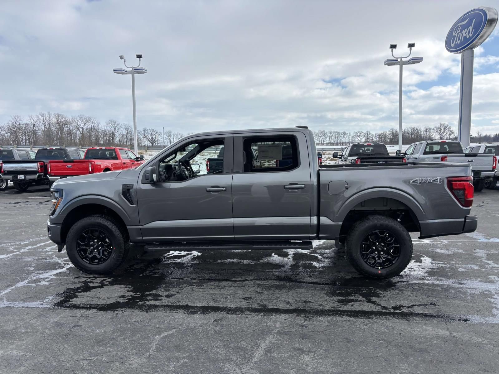 New 2025 Ford F150 XLT w/ Equipment Group 302A MID image 4