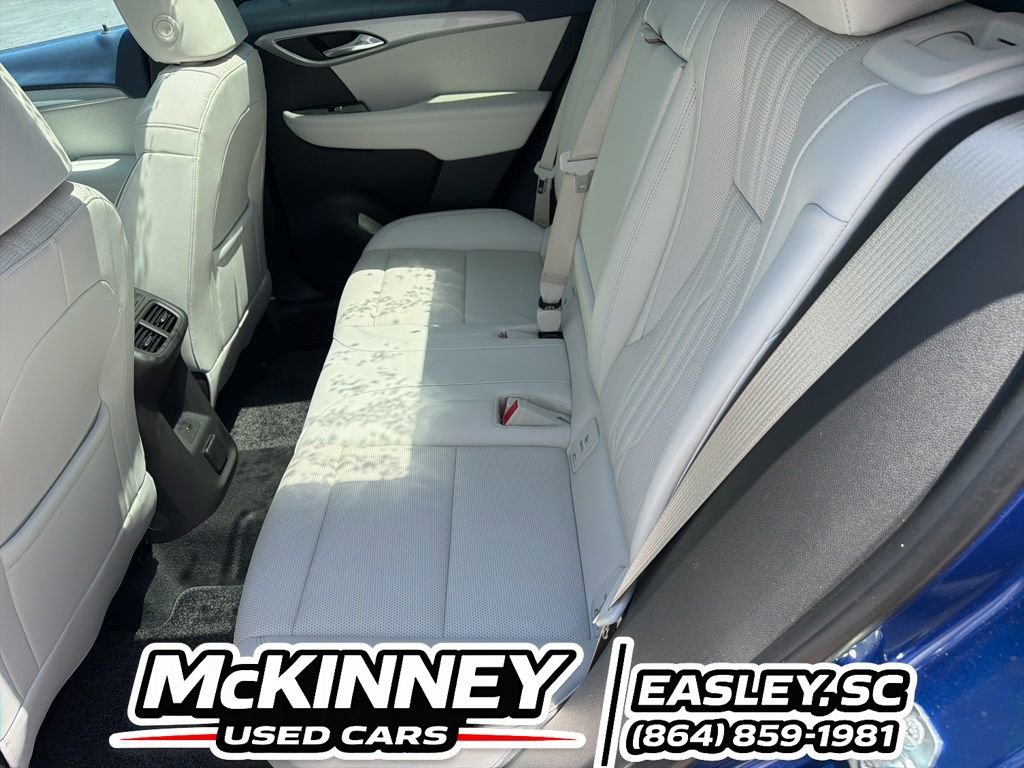 Used 2024 Buick Envision Avenir AWD/4WD image 43