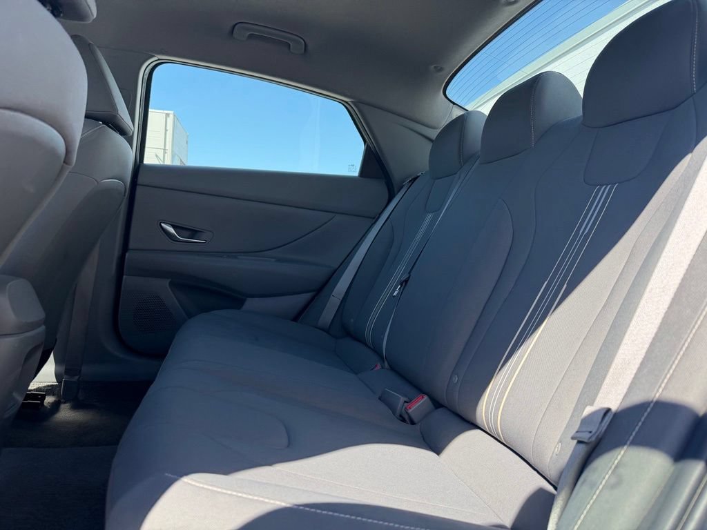 Used 2024 Hyundai Elantra SEL FWD image 4