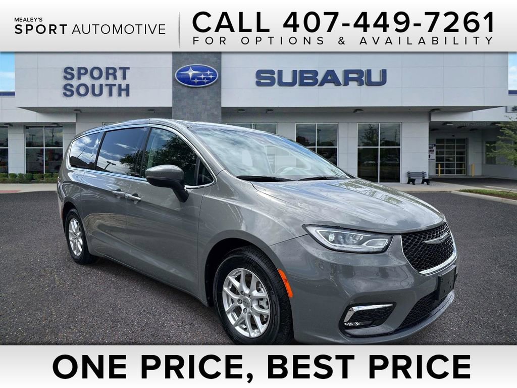 Used 2023 Chrysler Pacifica Touring-L