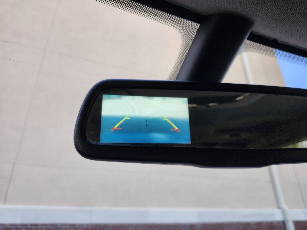 Used 2019 Dodge Journey SE w/ Connectivity Group FWD image 9