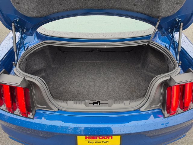 Used 2017 Ford Mustang Coupe RWD image 13