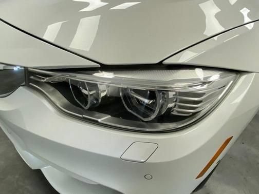 Used 2016 BMW M4 Convertible RWD image 21