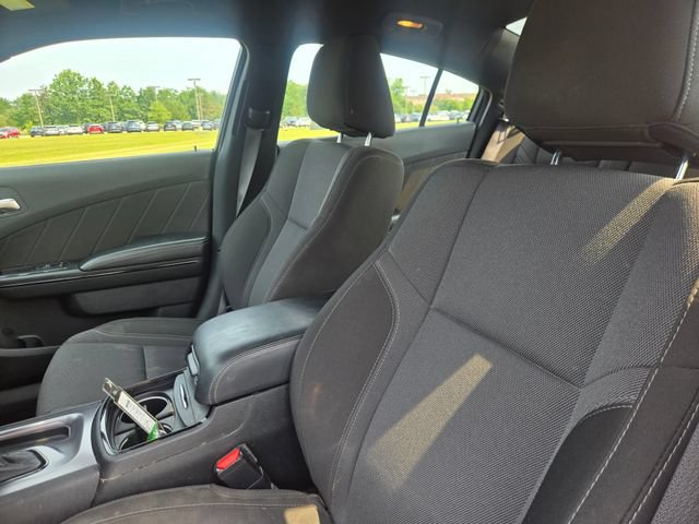 Used 2020 Dodge Charger SXT w/ Blacktop Package RWD image 10
