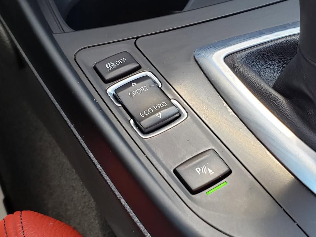 Used 2016 BMW 228i Convertible RWD image 31