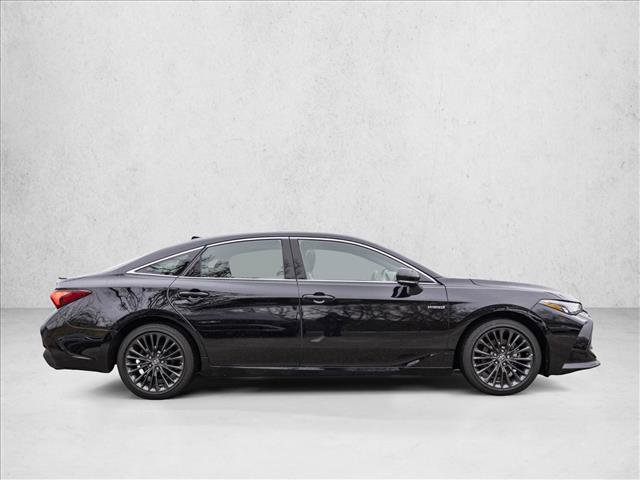 Used 2019 Toyota Avalon XSE w/ All Weather Liner Package image 4
