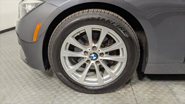 Used 2016 BMW 320i xDrive Sedan AWD/4WD image 31