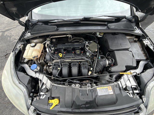 Used 2013 Ford Focus Titanium w/ Titanium Handling Pkg image 17