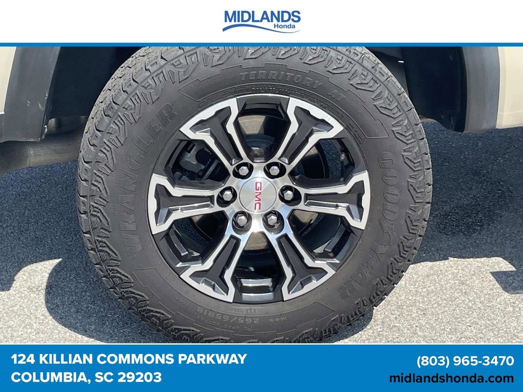 Used 2024 GMC Canyon AT4 w/ Technology Package AWD/4WD image 7