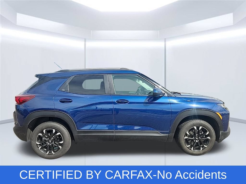 Used 2023 Chevrolet TrailBlazer LT AWD/4WD image 2