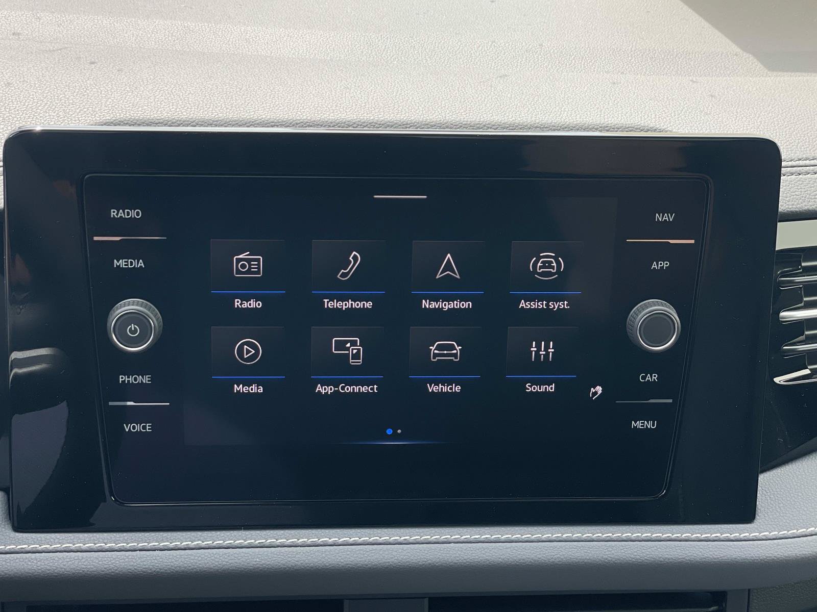 New 2026 Volkswagen Jetta SEL FWD image 10