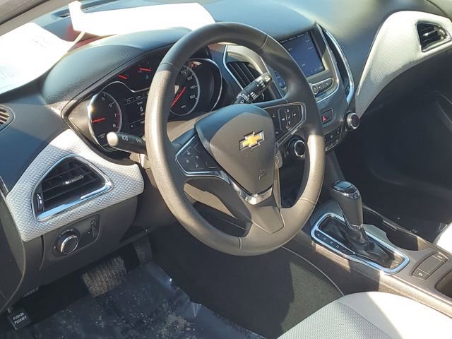 Used 2019 Chevrolet Cruze LT image 8