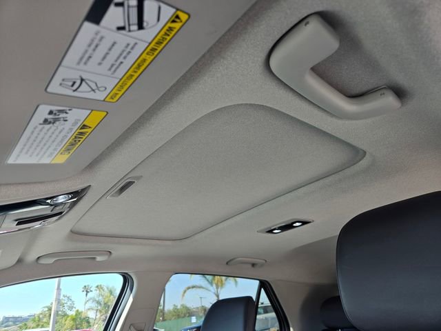 Used 2025 Kia Niro EX Touring image 10