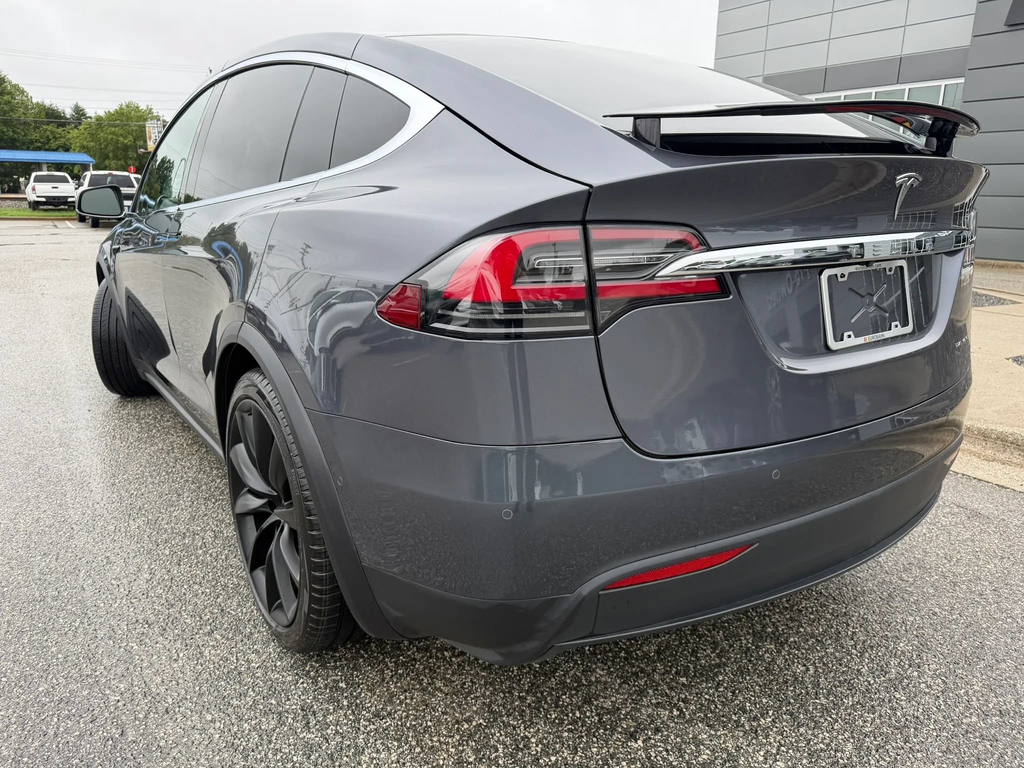 Used 2021 Tesla Model X Long Range AWD/4WD image 3
