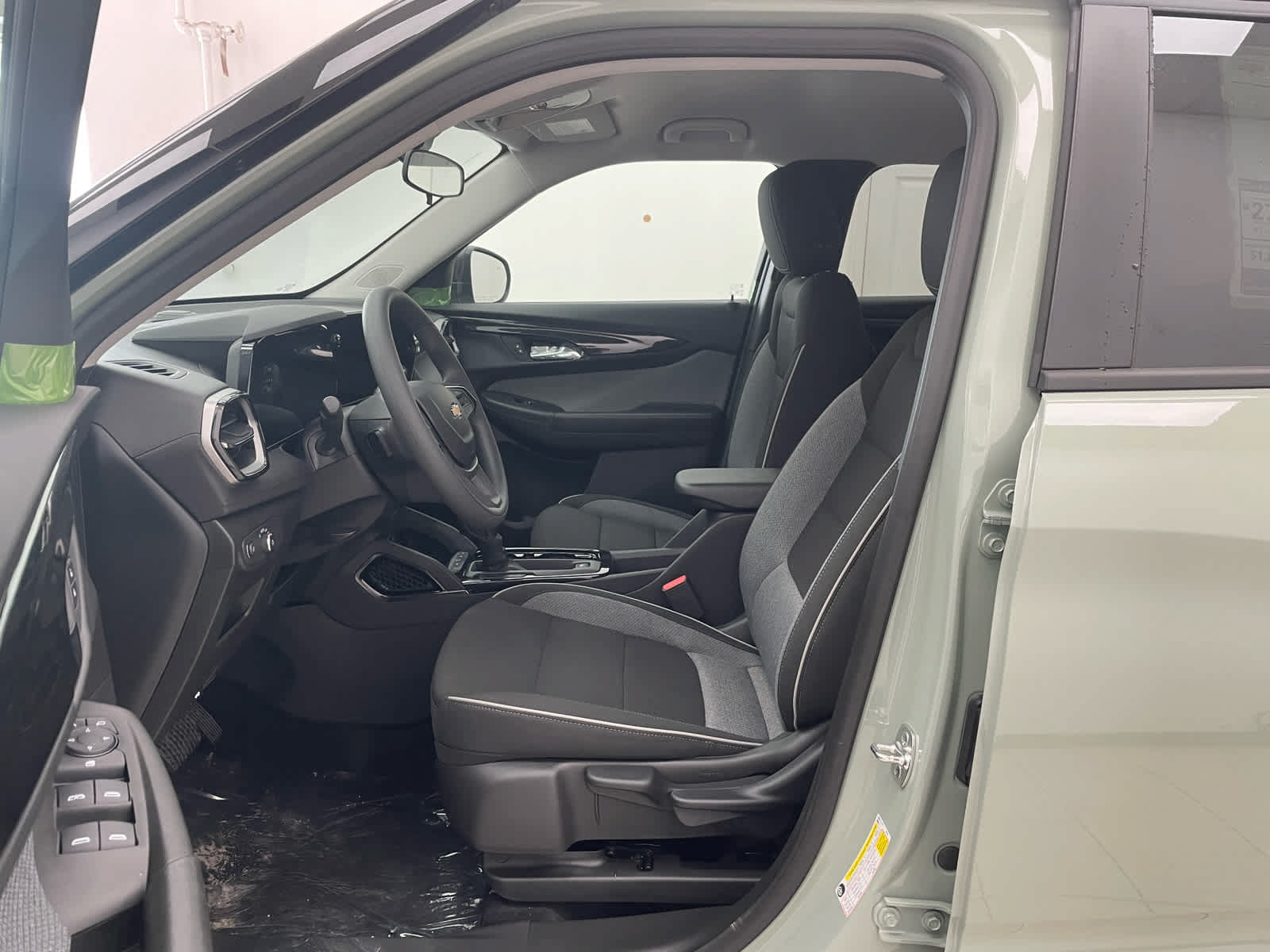 New 2026 Chevrolet TrailBlazer LS w/ LS Convenience Package AWD/4WD image 8