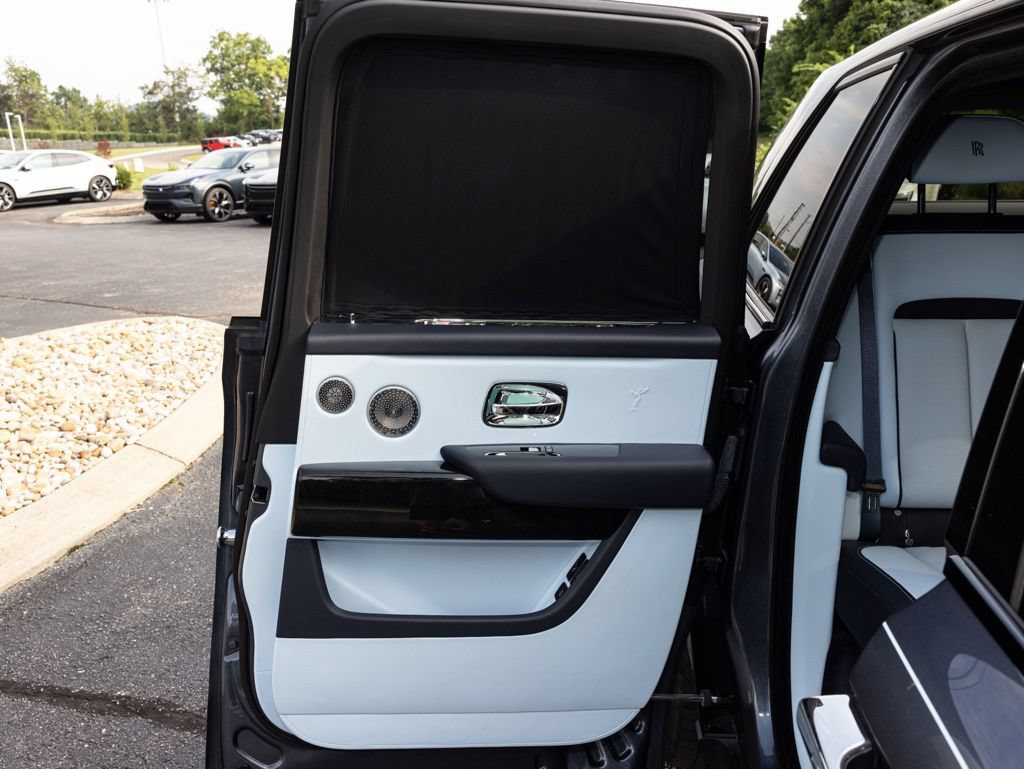 Certified 2022 Rolls-Royce Cullinan w/ Cullinan Package AWD/4WD image 75