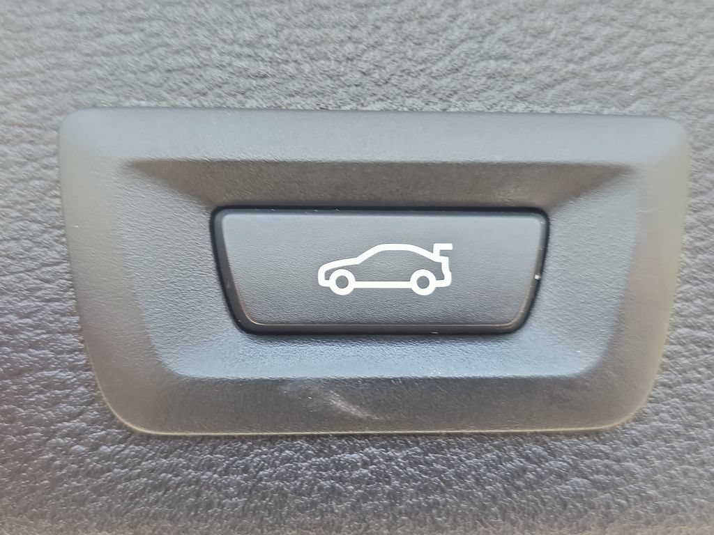 Used 2017 BMW X3 sDrive28i RWD image 13