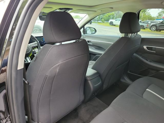 Used 2024 Hyundai Sonata SEL w/ Convenience Package FWD image 9