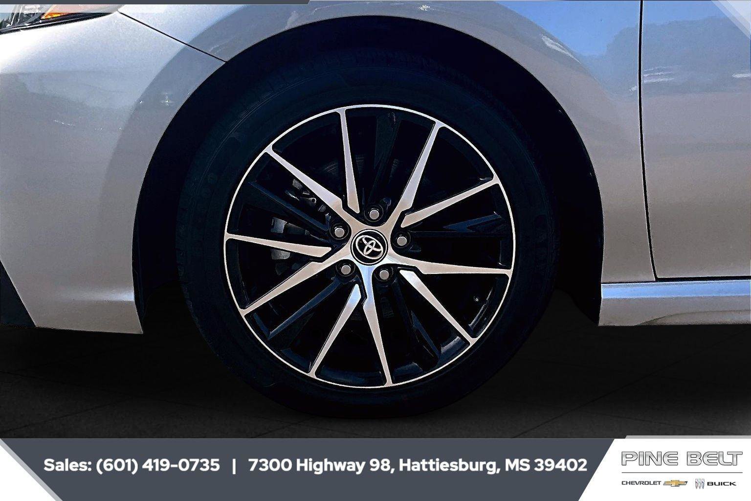 Used 2024 Toyota Camry SE image 7