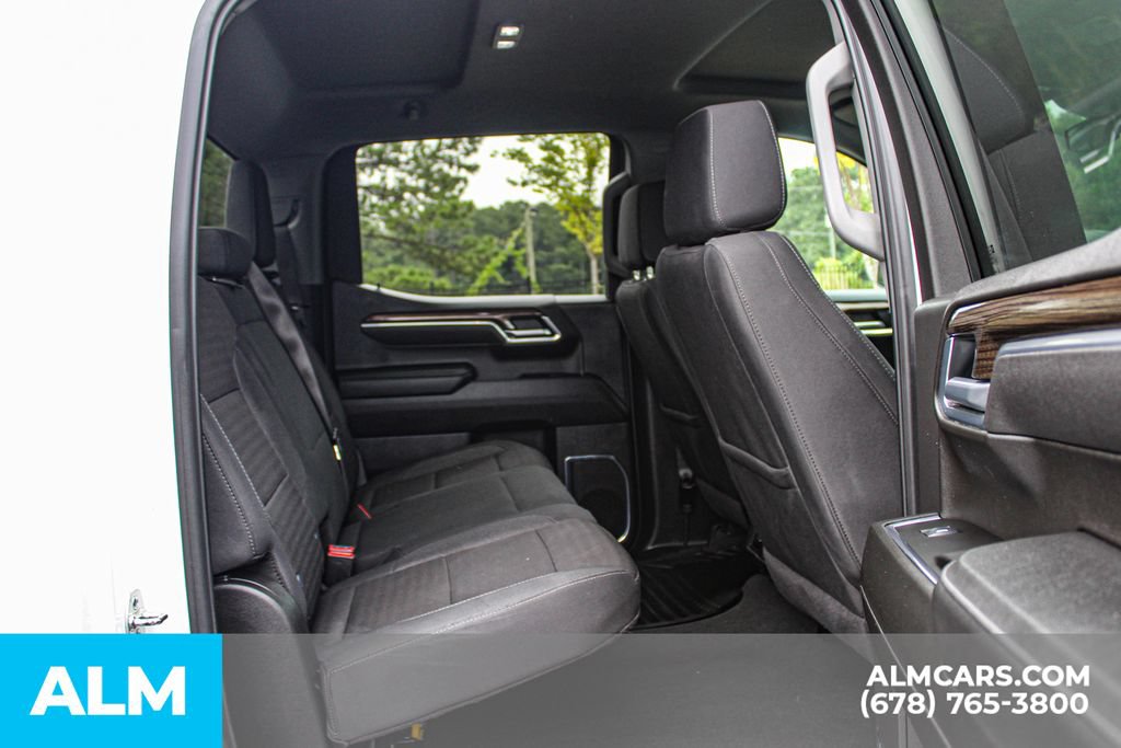 Used 2025 Chevrolet Silverado 1500 LT RWD image 18