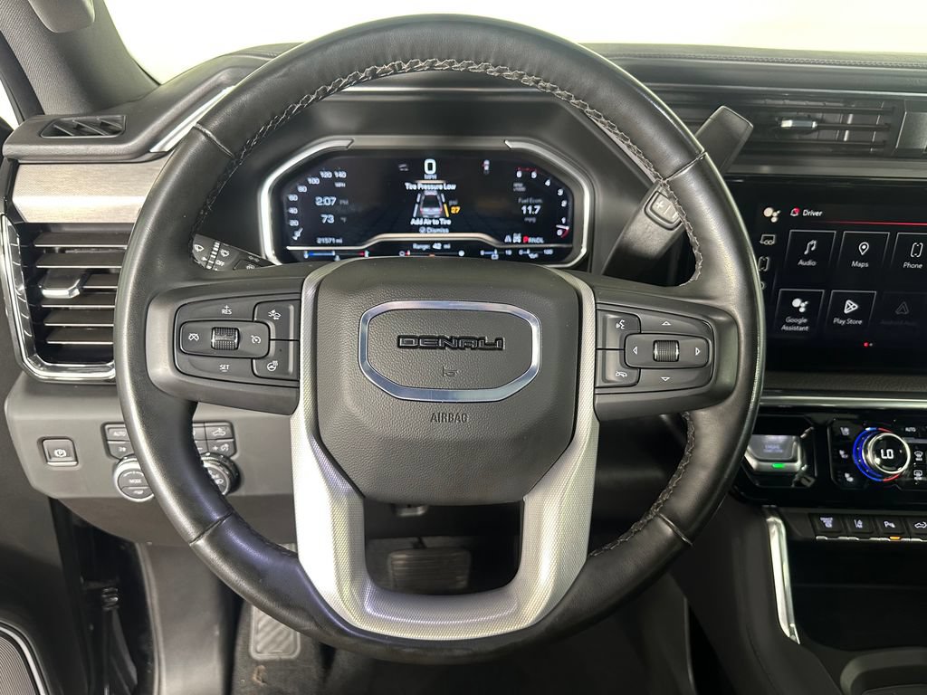 Used 2025 GMC Sierra 3500 Denali w/ Denali Reserve Package AWD/4WD image 12