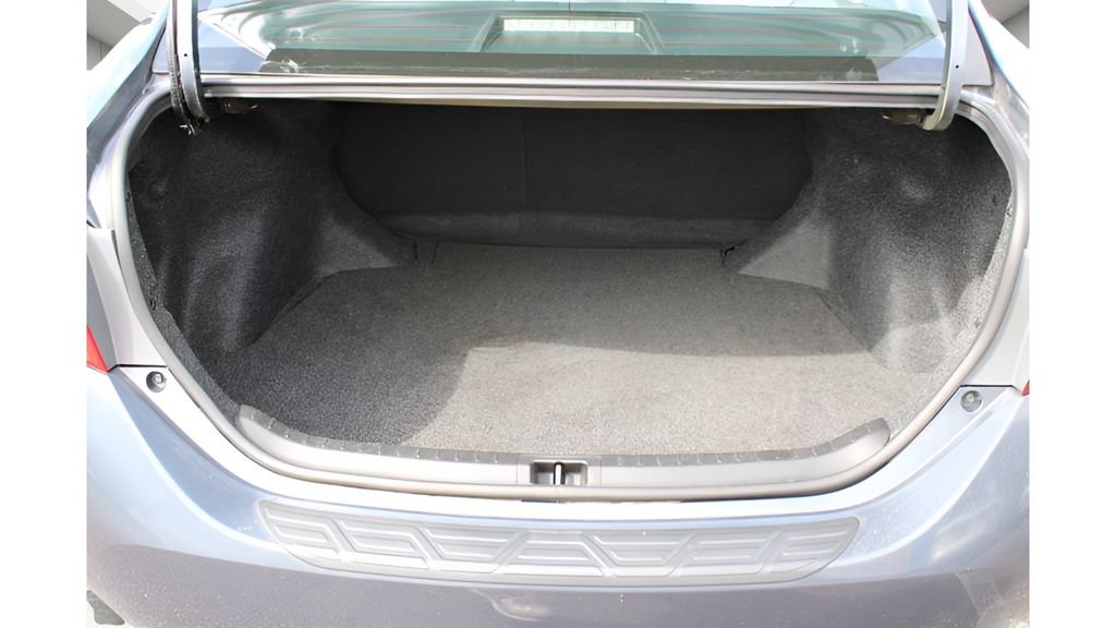 Certified 2018 Toyota Corolla LE FWD image 21