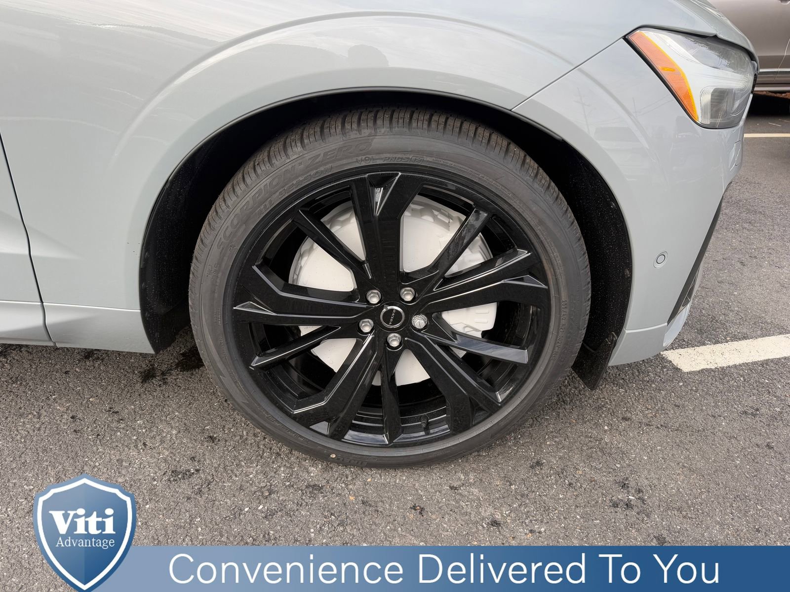 New 2026 Volvo XC60 B5 Ultra AWD/4WD image 9