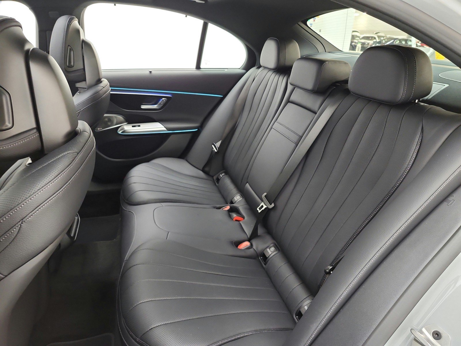 New 2027 Mercedes-Benz E 450 4MATIC Sedan image 11