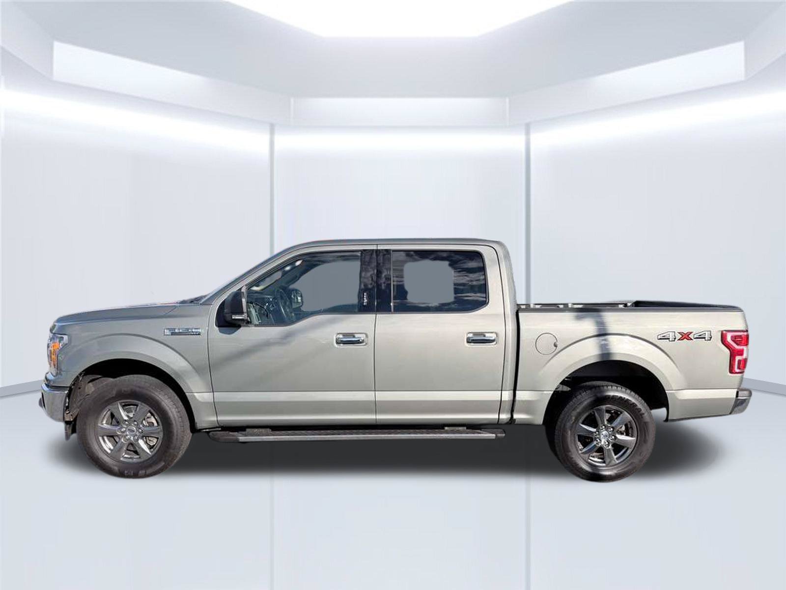 Used 2020 Ford F150 XLT w/ Equipment Group 302A Luxury AWD/4WD image 4