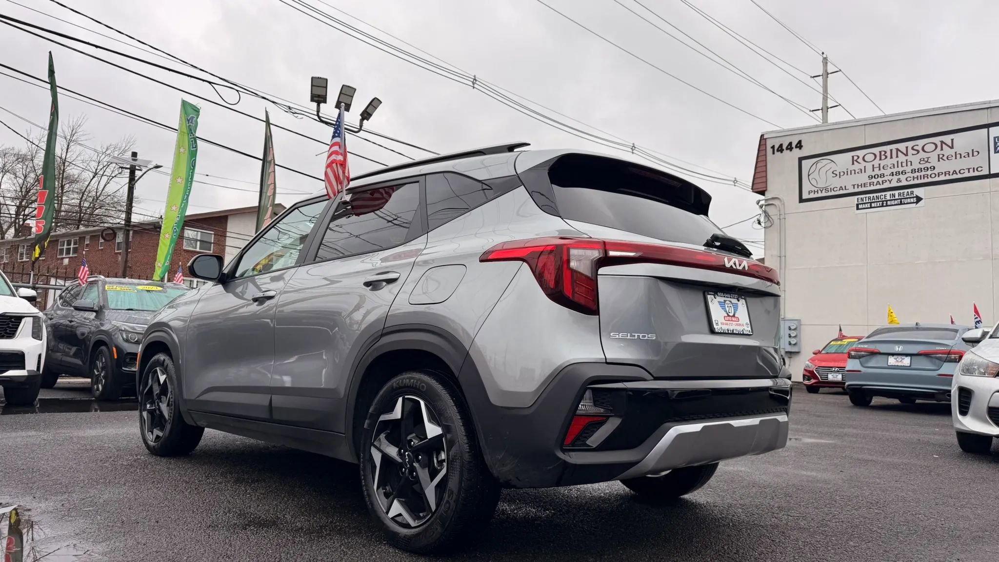 Used 2025 Kia Seltos S FWD image 8