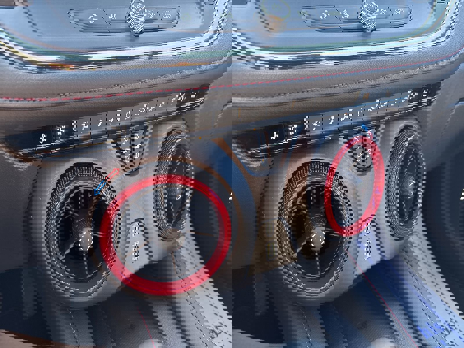 New 2025 Chevrolet Blazer RS w/ Driver Confidence II Package FWD image 21