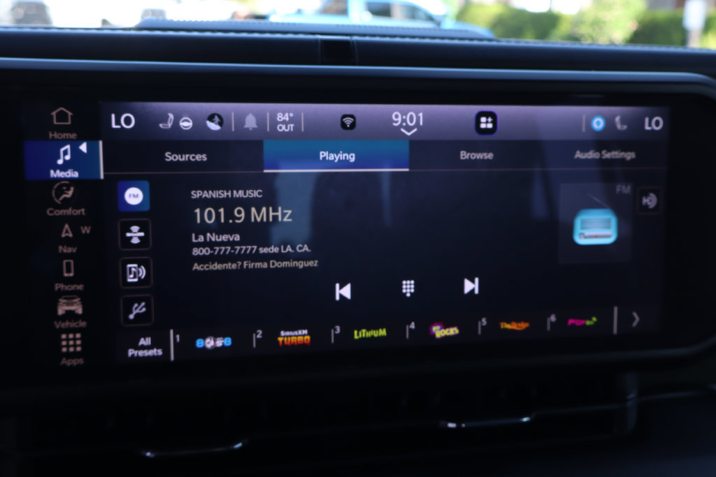 Used 2024 Jeep Gladiator Mojave AWD/4WD image 30