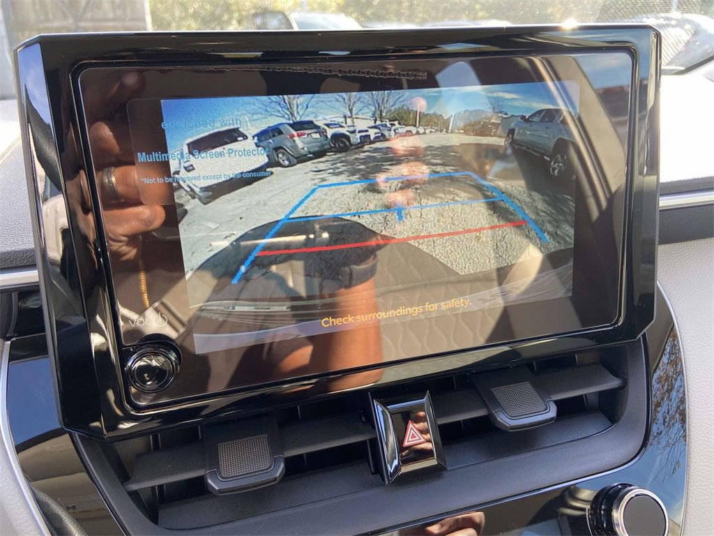 Used 2025 Toyota Corolla LE image 21