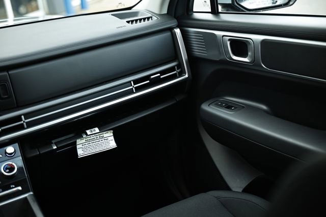 Used 2024 Hyundai Santa Fe SE image 27