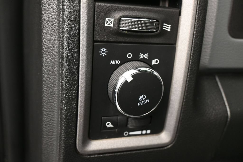 Used 2018 RAM 1500 Express w/ Black Ram 1500 Express Group RWD image 13