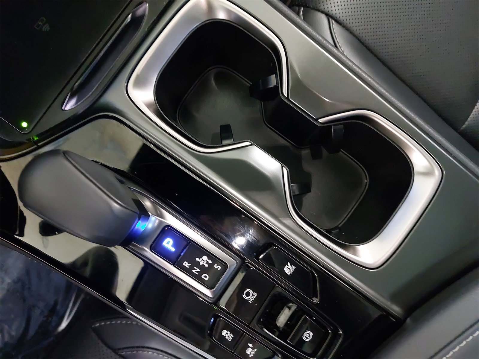 Used 2025 Lexus NX 350h AWD w/ Premium Package image 27