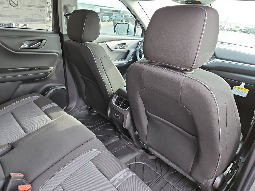 New 2026 Chevrolet Blazer LT w/ Convenience Package FWD image 13