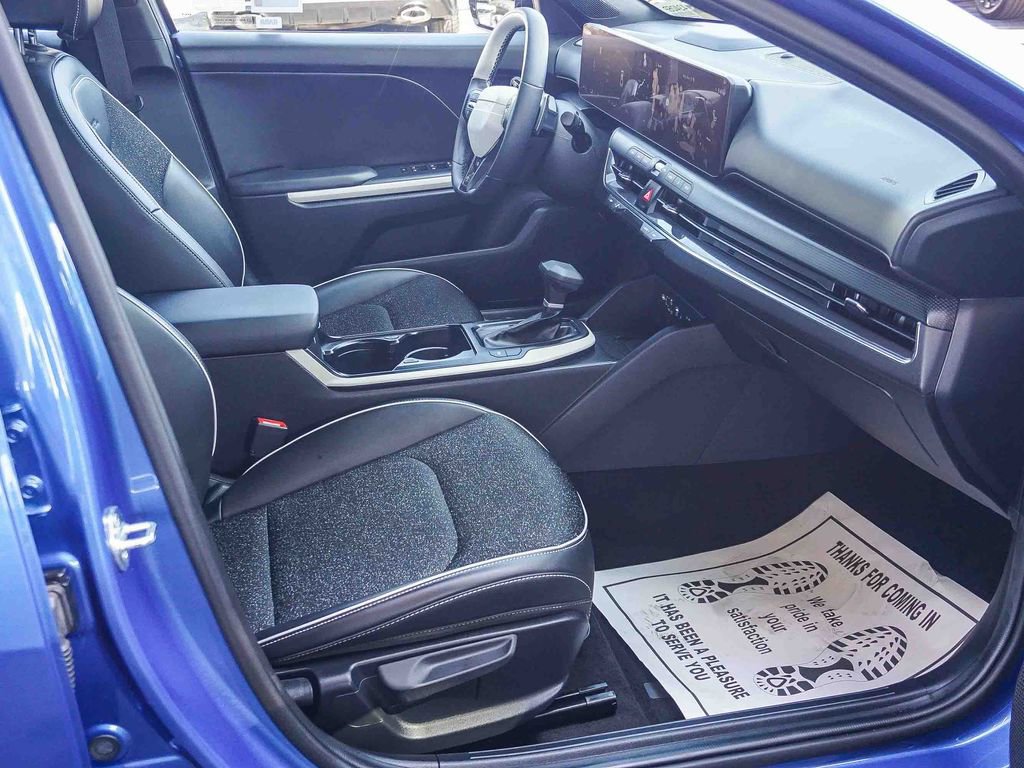Certified 2025 Kia K4 GT-Line image 13