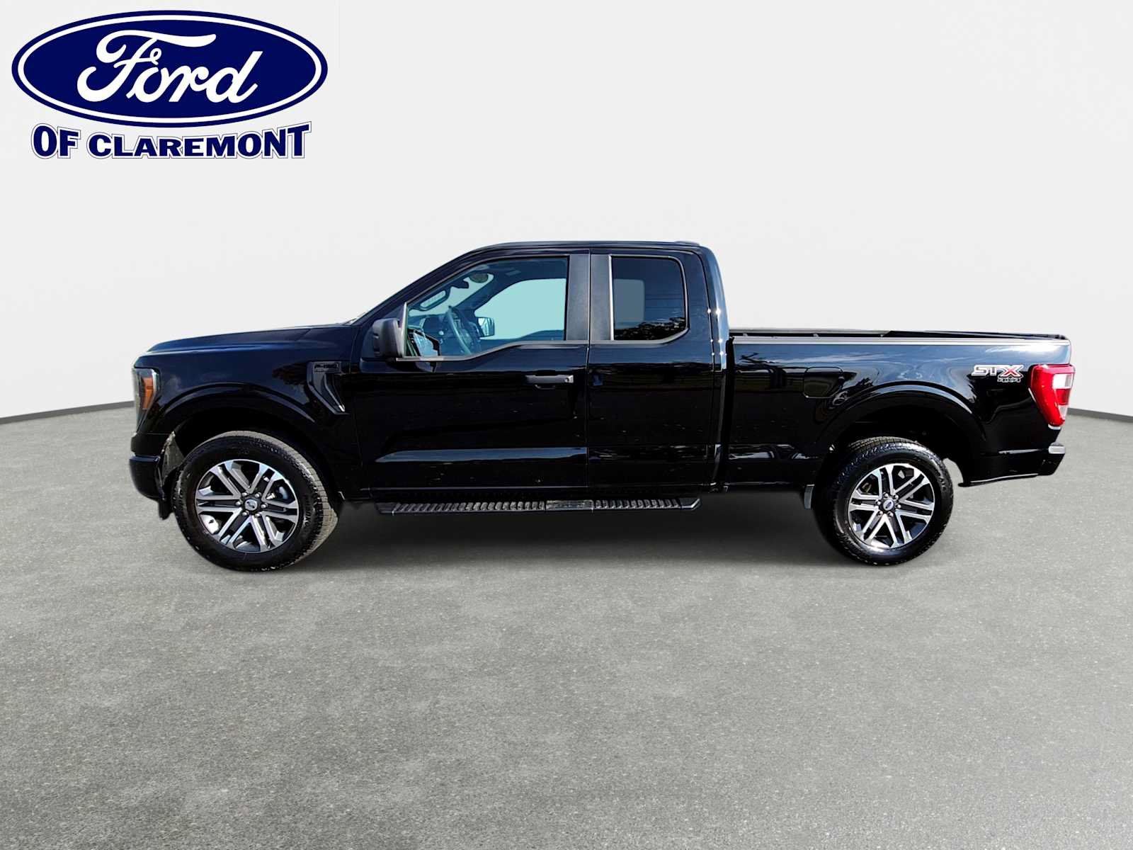 Used 2023 Ford F150 XL w/ STX Appearance Package AWD/4WD image 5