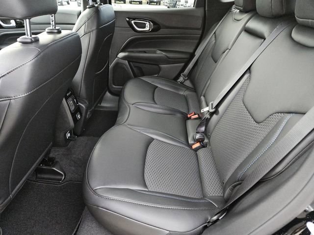 New 2026 Jeep Compass Latitude image 28