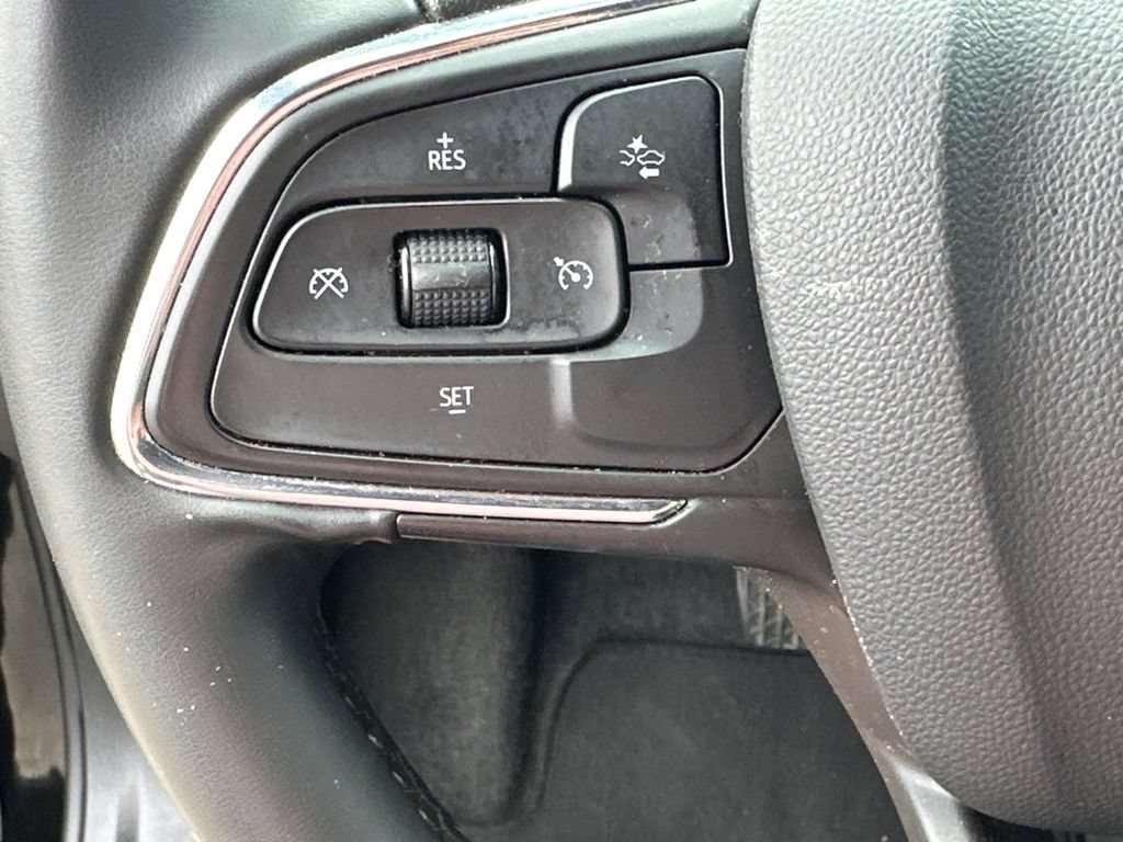 Used 2025 Buick Envista Sport Touring FWD image 24